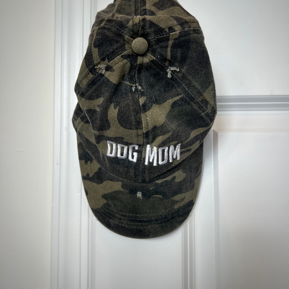 Camo 'DOG MOM' Embroidered Baseball Cap